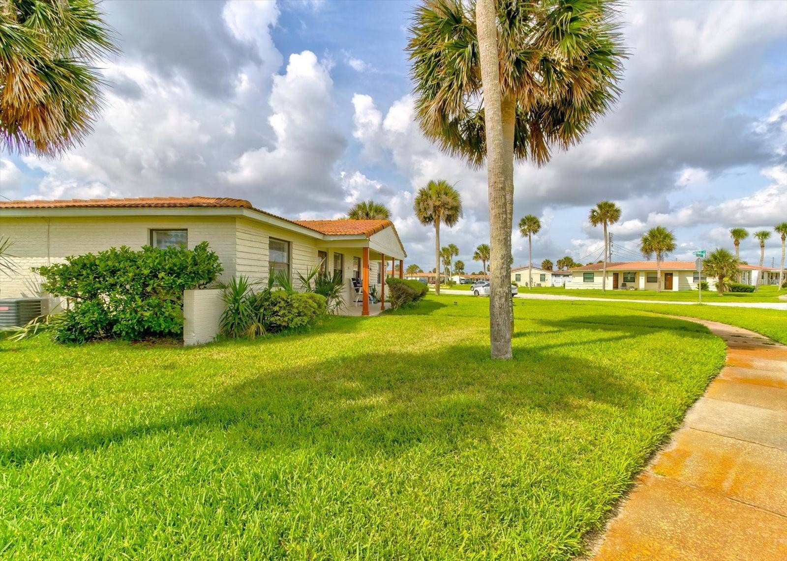 232 NORTHSHORE DRIVE, A & #B, Ormond Beach, FL 32176 232 NORTHSHORE DRIVE, A & #B, Ormond Beach, FL 32176