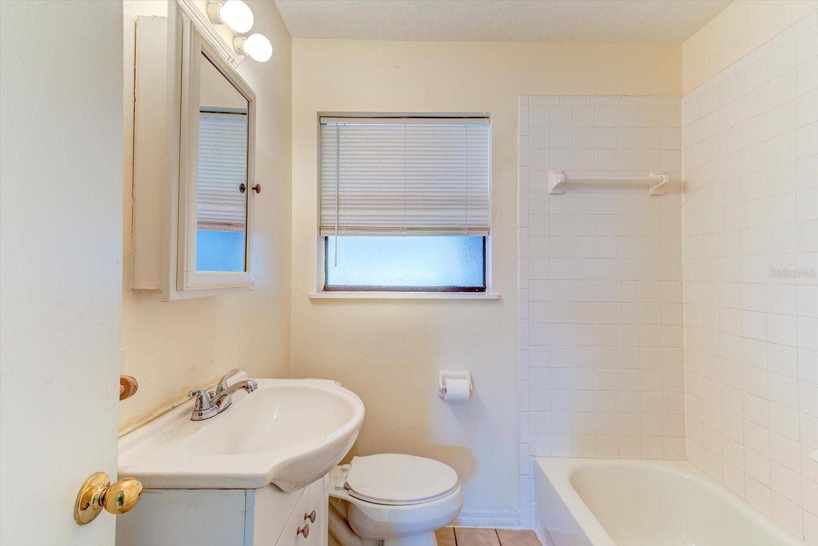 232 NORTHSHORE DRIVE, A & #B, Ormond Beach, FL 32176 232 NORTHSHORE DRIVE, A & #B, Ormond Beach, FL 32176