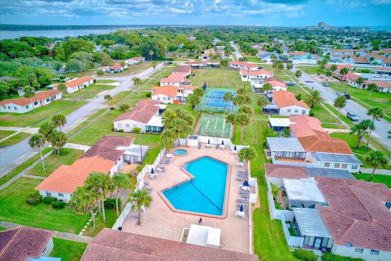 232 NORTHSHORE DRIVE, A & #B, Ormond Beach, FL 32176 232 NORTHSHORE DRIVE, A & #B, Ormond Beach, FL 32176
