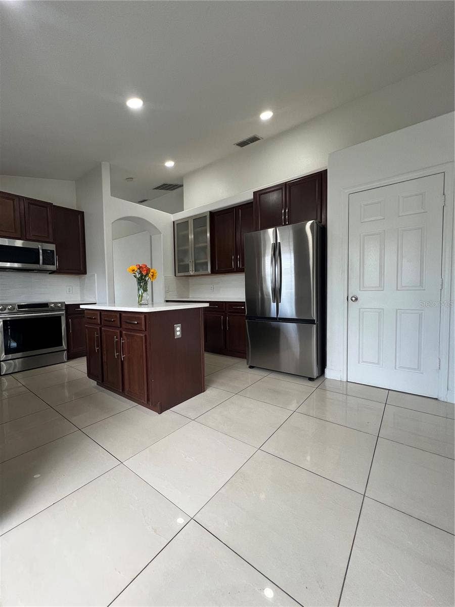 3244 HERONS POINT CIRCLE, Kissimmee, FL 34741 3244 HERONS POINT CIRCLE, Kissimmee, FL 34741