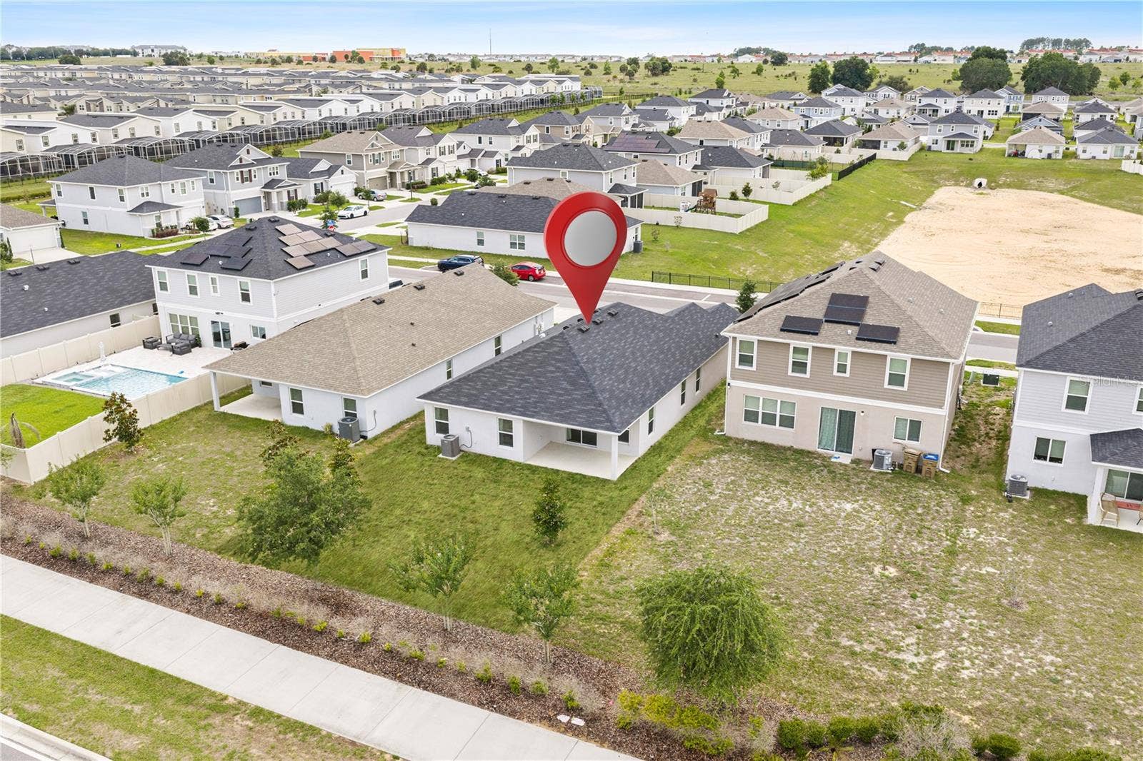 915 OVERPOOL AVENUE, Davenport, FL 33896 915 OVERPOOL AVENUE, Davenport, FL 33896