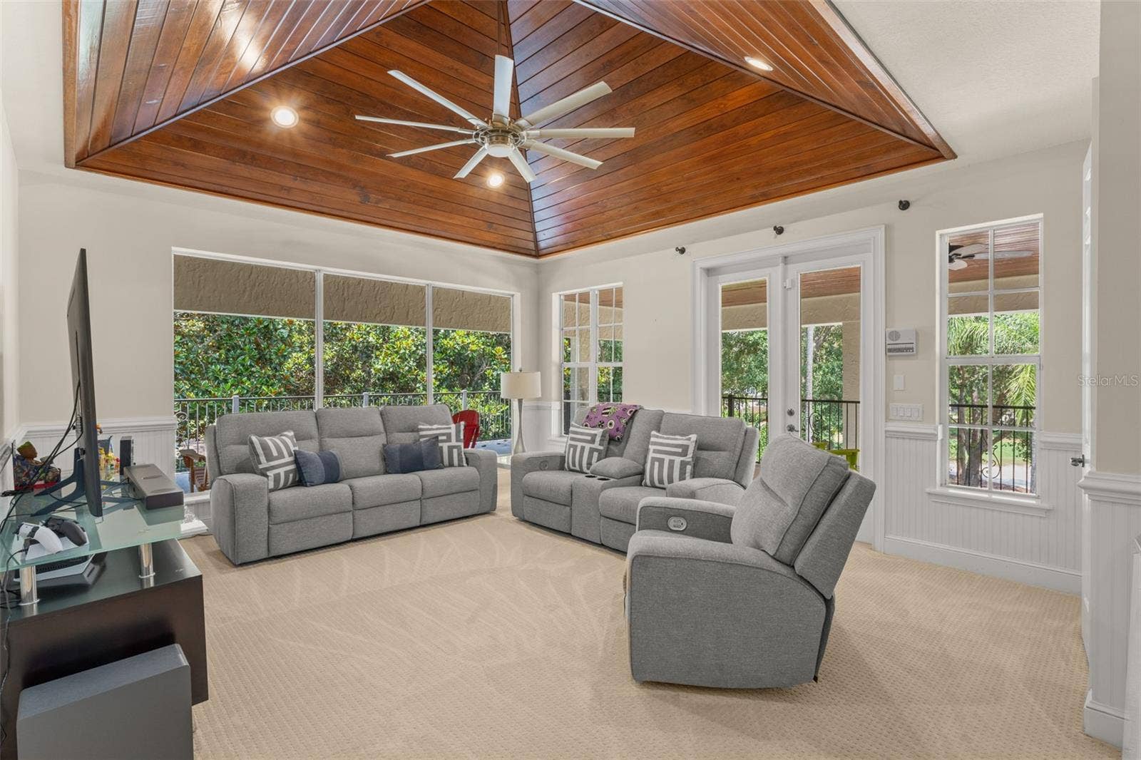 6288 BLAKEFORD DRIVE, Windermere, FL 34786 6288 BLAKEFORD DRIVE, Windermere, FL 34786