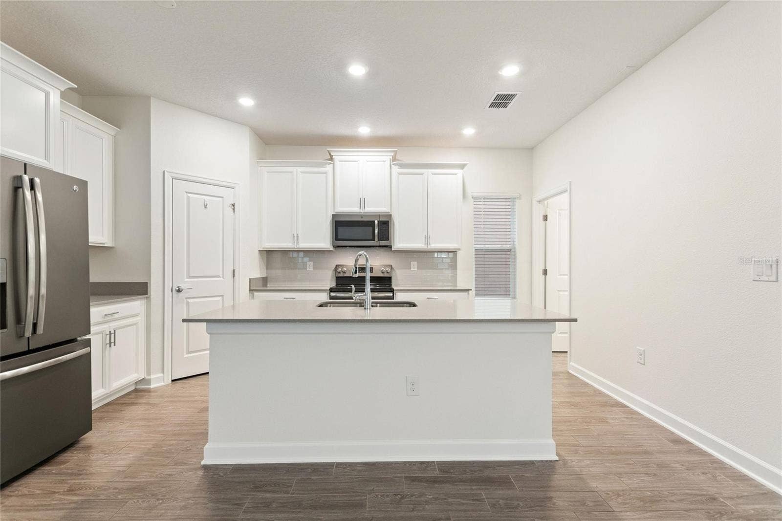 8801 BETH PAGE LANE, Davenport, FL 33896 8801 BETH PAGE LANE, Davenport, FL 33896