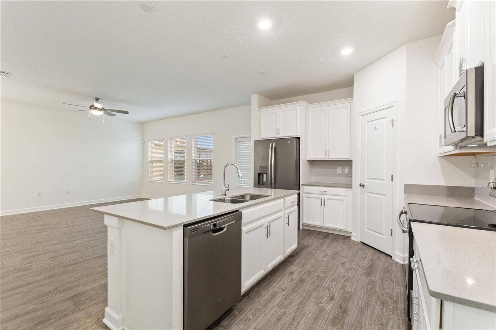 8801 BETH PAGE LANE, Davenport, FL 33896 8801 BETH PAGE LANE, Davenport, FL 33896