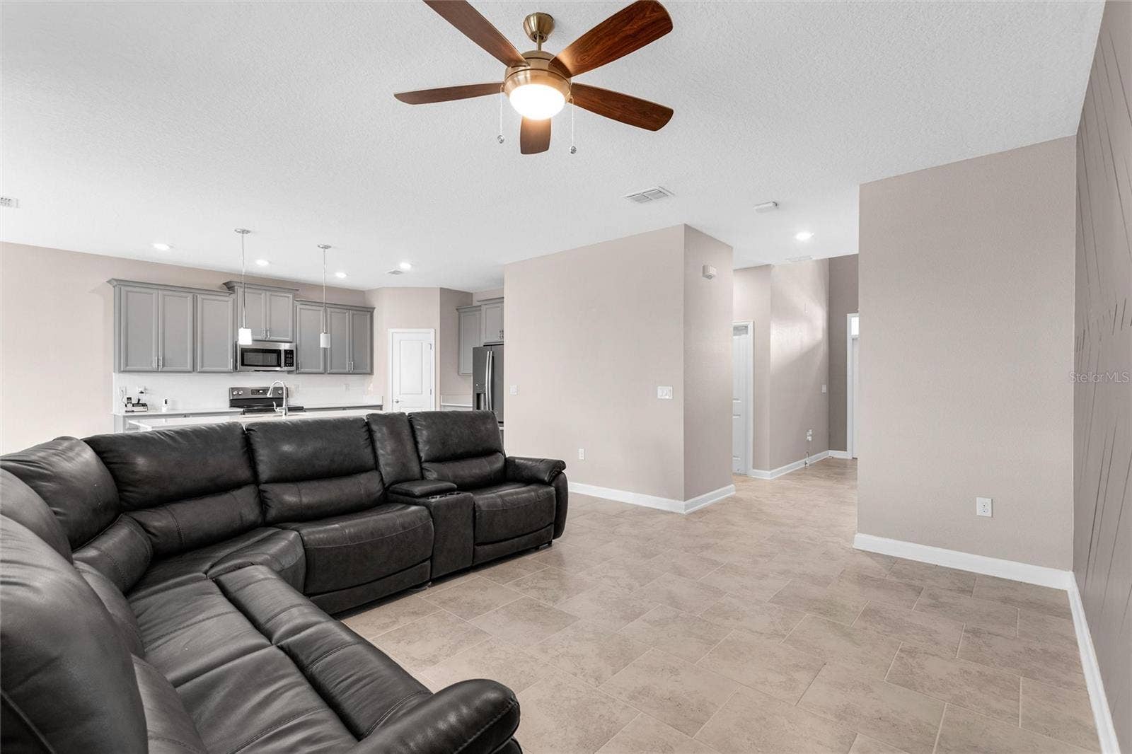 8833 BETH PAGE LN, Davenport, FL 33896 8833 BETH PAGE LN, Davenport, FL 33896