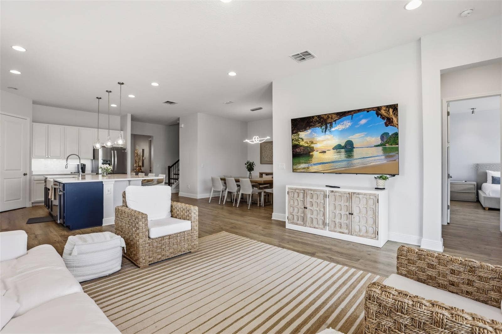 16000 VOLTERRA POINT, Bella Collina, FL 34756 Living Room