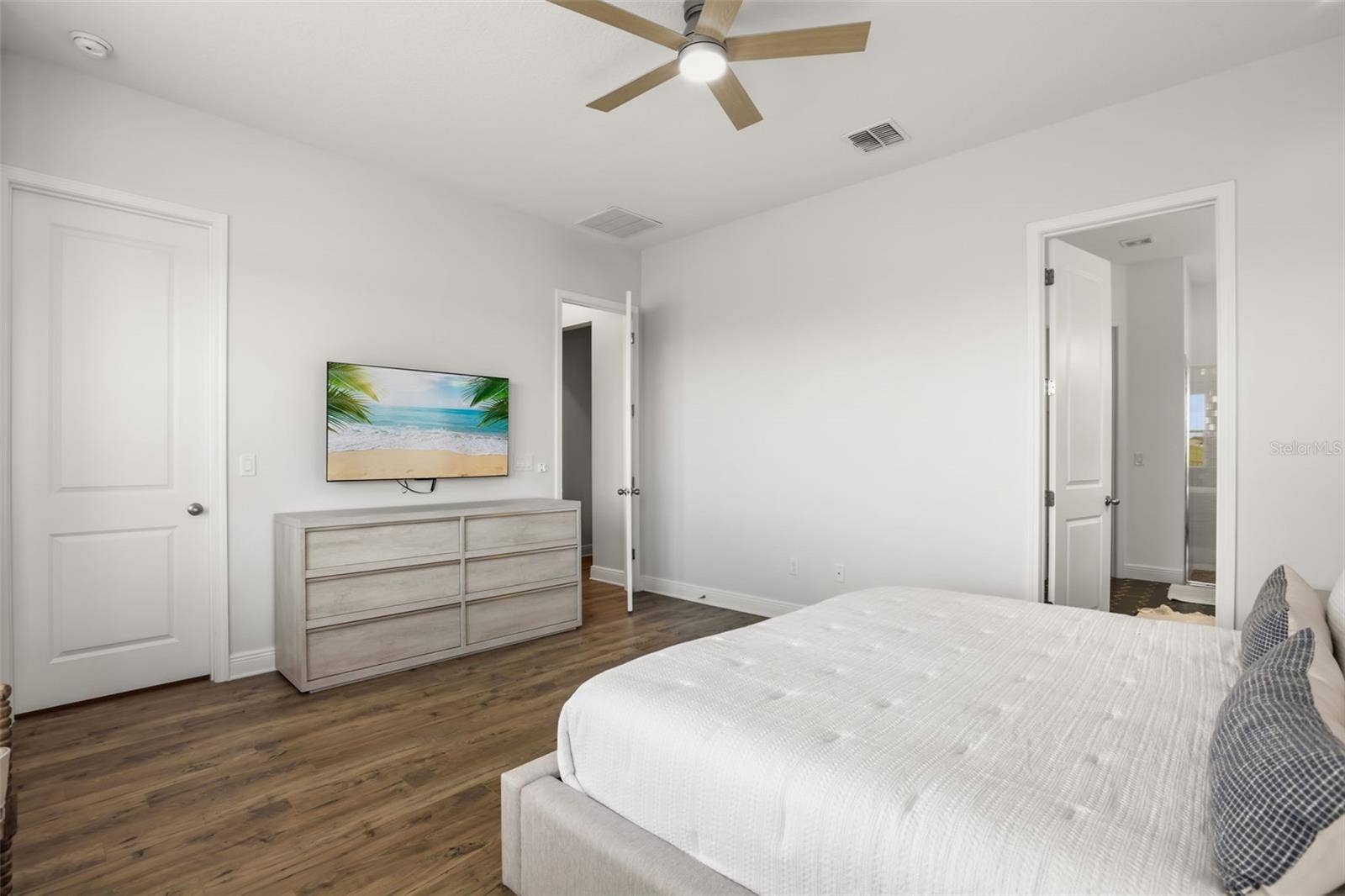 16000 VOLTERRA POINT, Bella Collina, FL 34756 Master bedroom