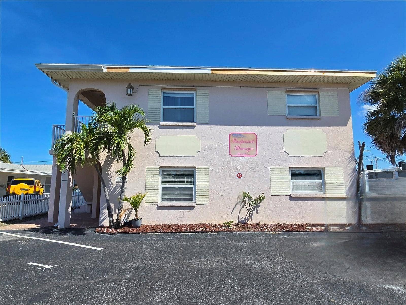 525 73RD AVENUE, #2, St Pete Beach, FL 33706 525 73RD AVENUE, #2, St Pete Beach, FL 33706