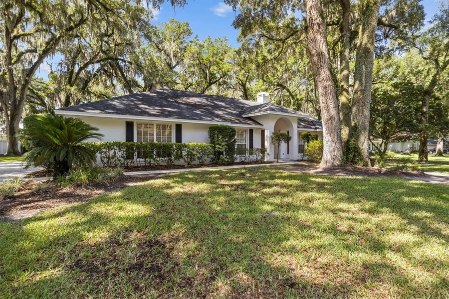 Property photo for 1142 LONGWOOD OAKS BOULEVARD, Lakeland, FL