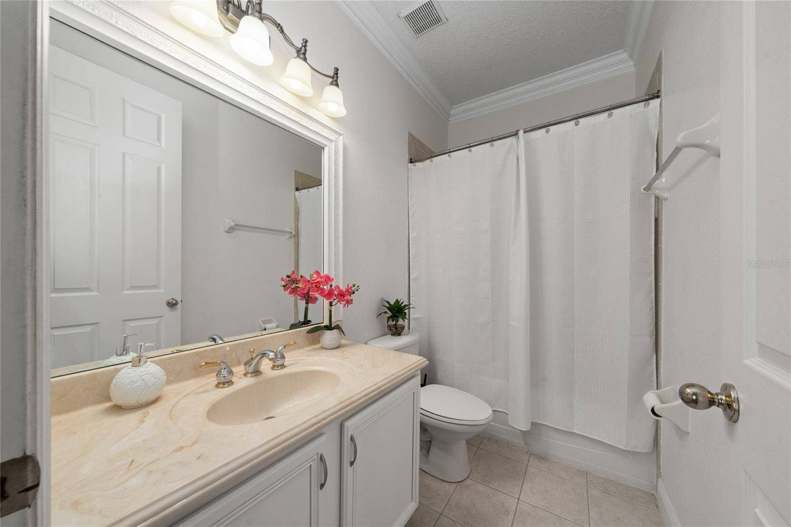 3540 VALLEYVIEW DR, Kissimmee, FL 34746 3540 VALLEYVIEW DR, Kissimmee, FL 34746