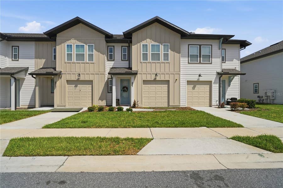 Property photo for 832 LONGBOAT DRIVE, Davenport, FL