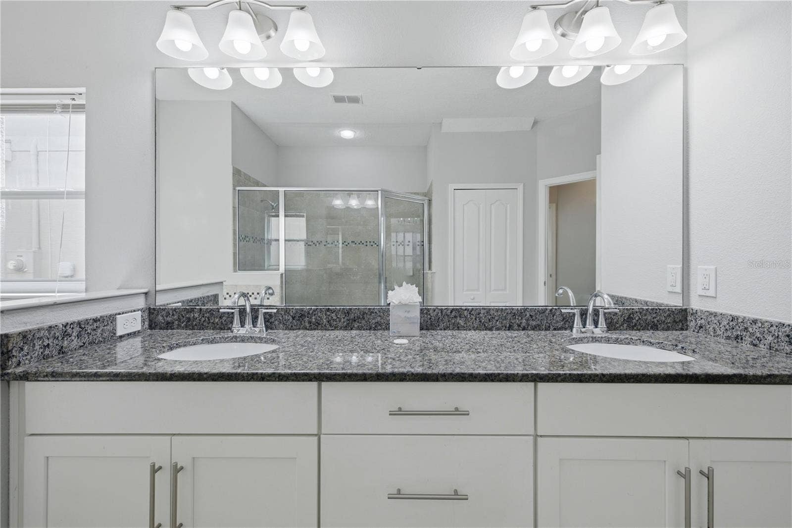 6023 W TOWN CENTER BOULEVARD, Orlando, FL 32837 6023 W TOWN CENTER BOULEVARD, Orlando, FL 32837