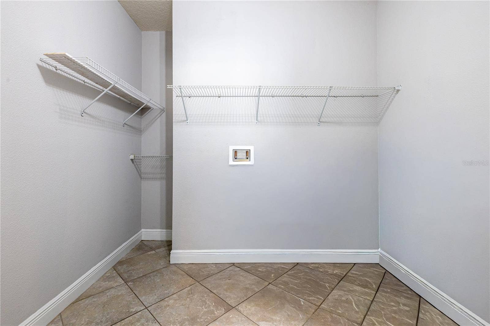 6023 W TOWN CENTER BOULEVARD, Orlando, FL 32837 6023 W TOWN CENTER BOULEVARD, Orlando, FL 32837