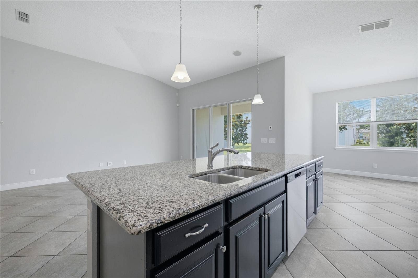 6023 W TOWN CENTER BOULEVARD, Orlando, FL 32837 6023 W TOWN CENTER BOULEVARD, Orlando, FL 32837