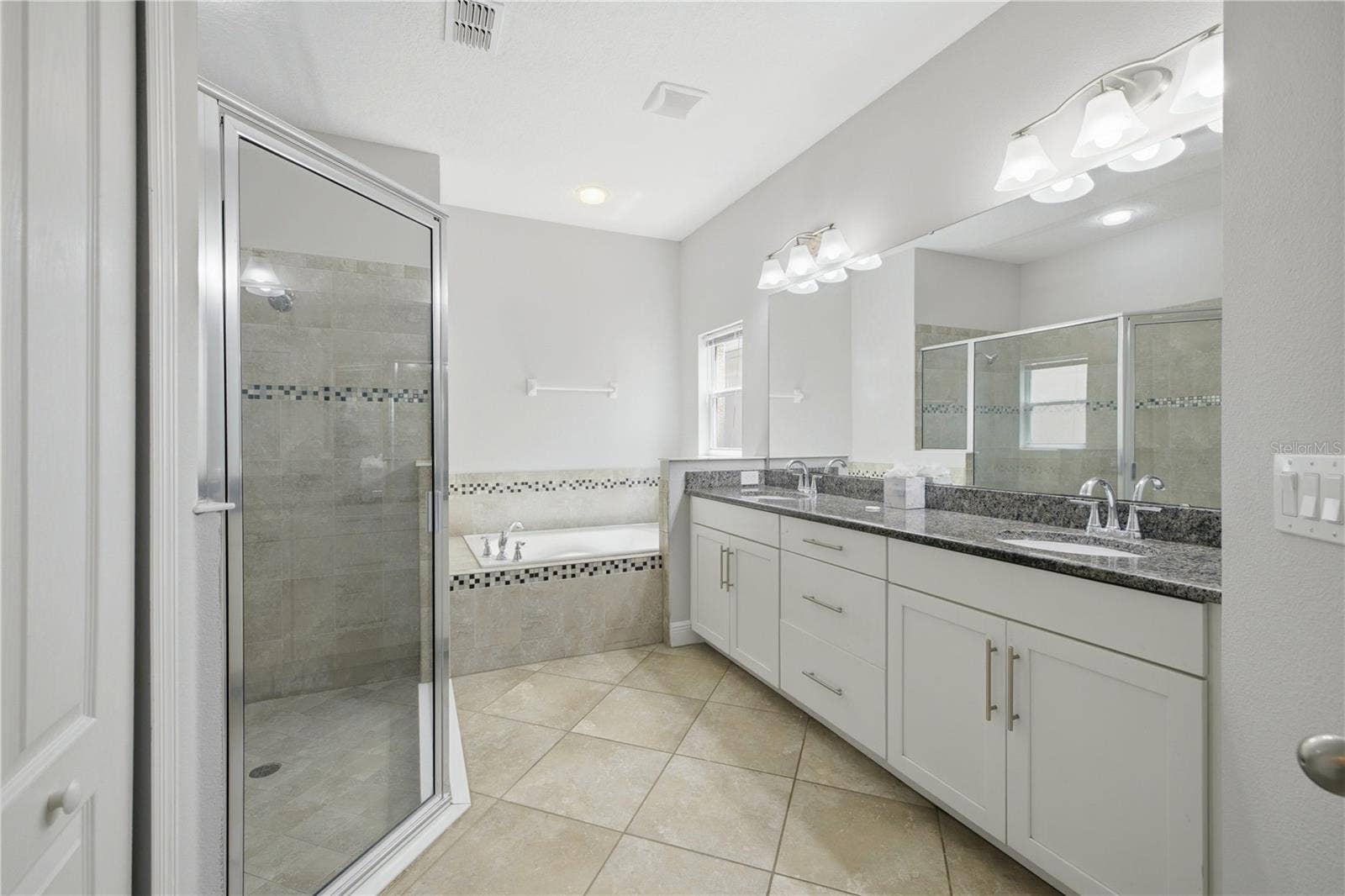 6023 W TOWN CENTER BOULEVARD, Orlando, FL 32837 6023 W TOWN CENTER BOULEVARD, Orlando, FL 32837