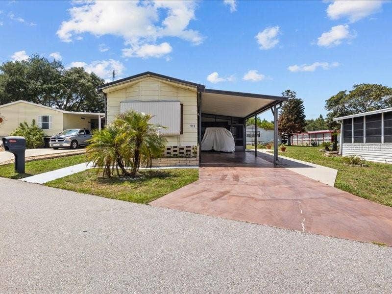 Property photo for 111 CHERRYWOOD DRIVE, Lake Wales, FL