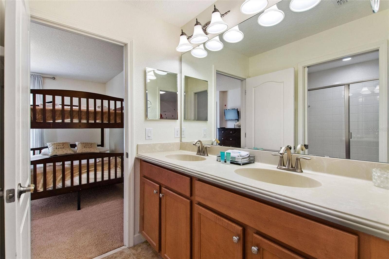 1428 THUNDERBIRD ROAD, Davenport, FL 33896 1428 THUNDERBIRD ROAD, Davenport, FL 33896