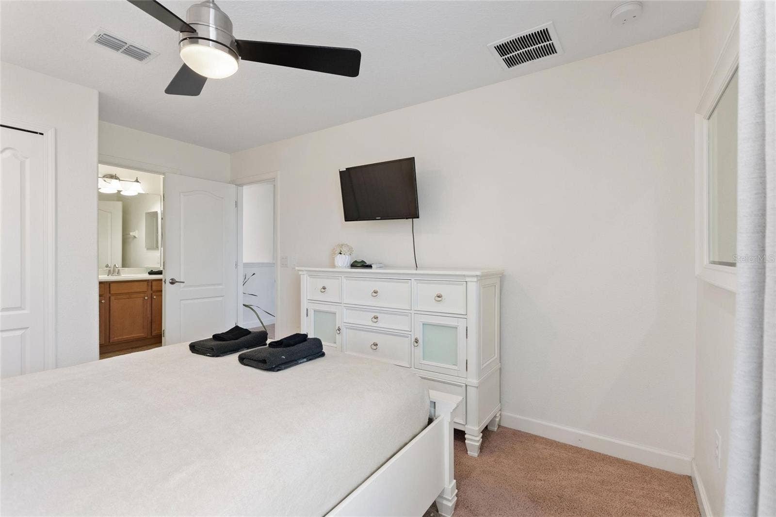 1428 THUNDERBIRD ROAD, Davenport, FL 33896 1428 THUNDERBIRD ROAD, Davenport, FL 33896