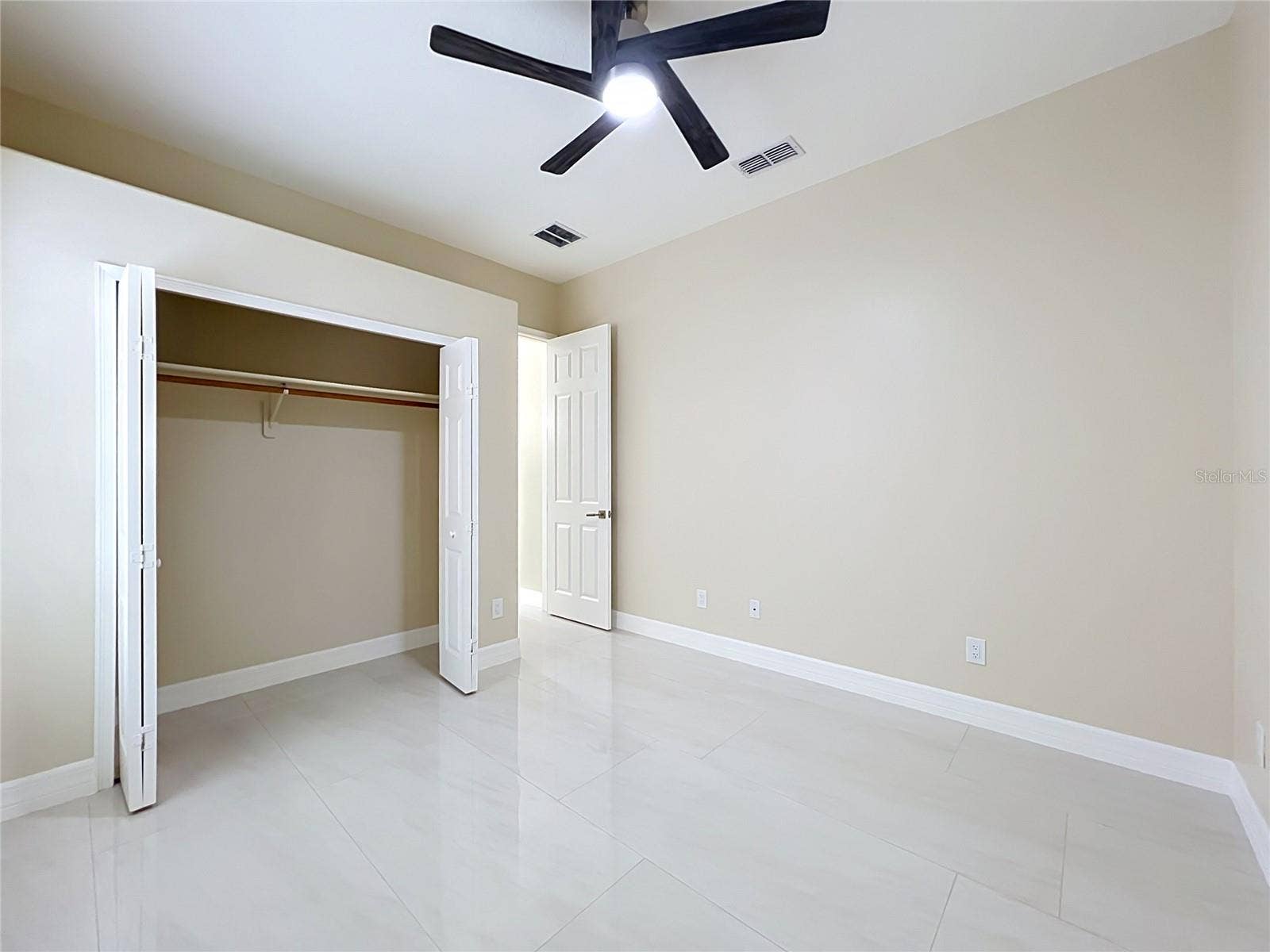 7426 POINTE VENEZIA DRIVE, Orlando, FL 32836 7426 POINTE VENEZIA DRIVE, Orlando, FL 32836