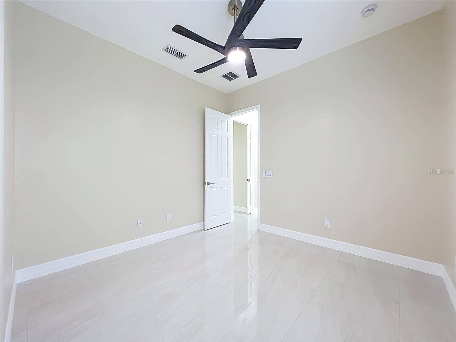 7426 POINTE VENEZIA DRIVE, Orlando, FL 32836 7426 POINTE VENEZIA DRIVE, Orlando, FL 32836