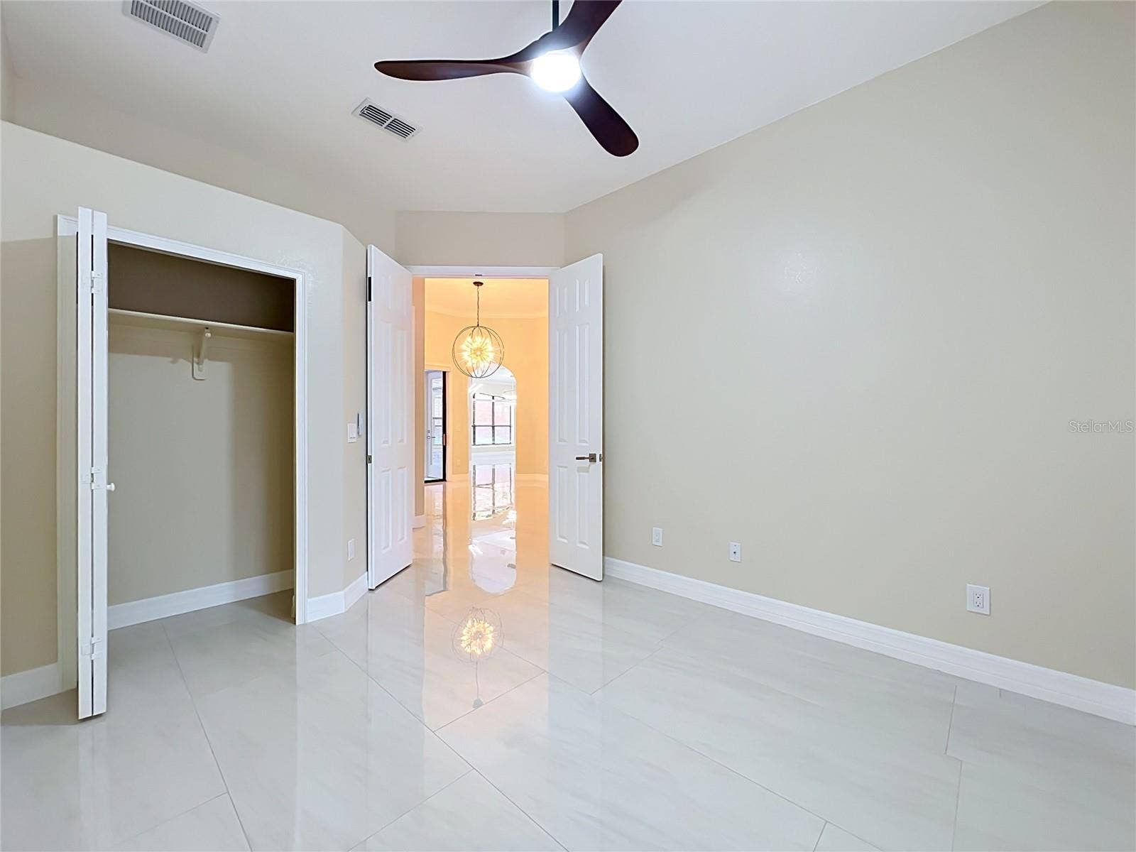 7426 POINTE VENEZIA DRIVE, Orlando, FL 32836 7426 POINTE VENEZIA DRIVE, Orlando, FL 32836