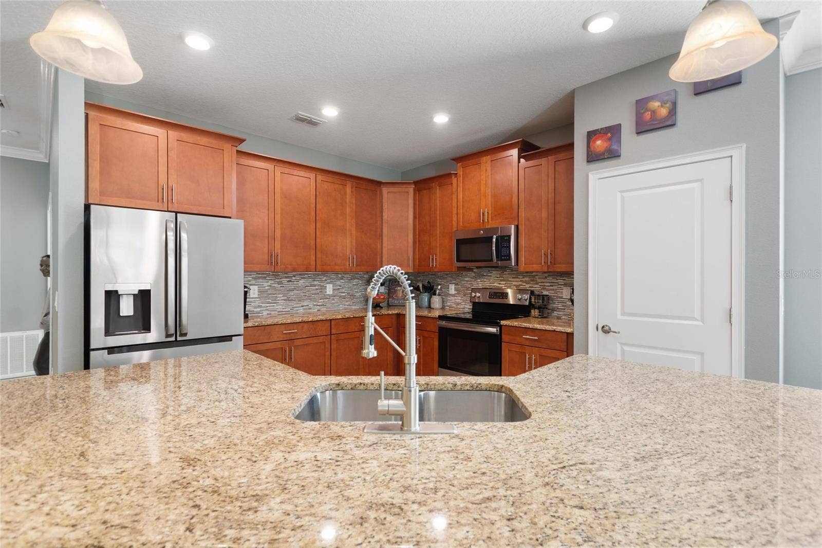 1414 CLUBMAN DR, Davenport, FL 33896 1414 CLUBMAN DR, Davenport, FL 33896