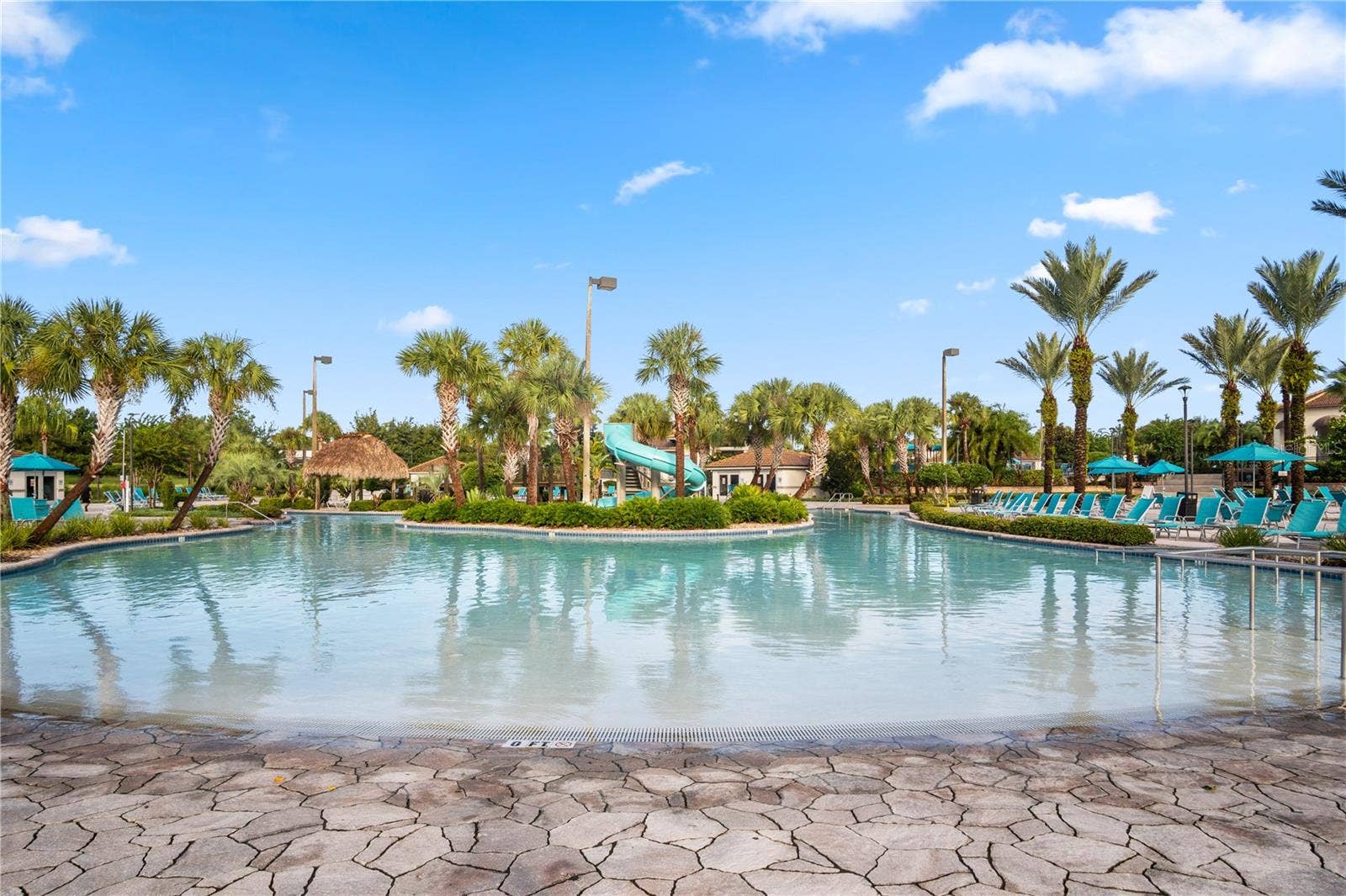 1598 SANDBAGGER, Davenport, FL 33896 Oasis Club Zero Entry Pool