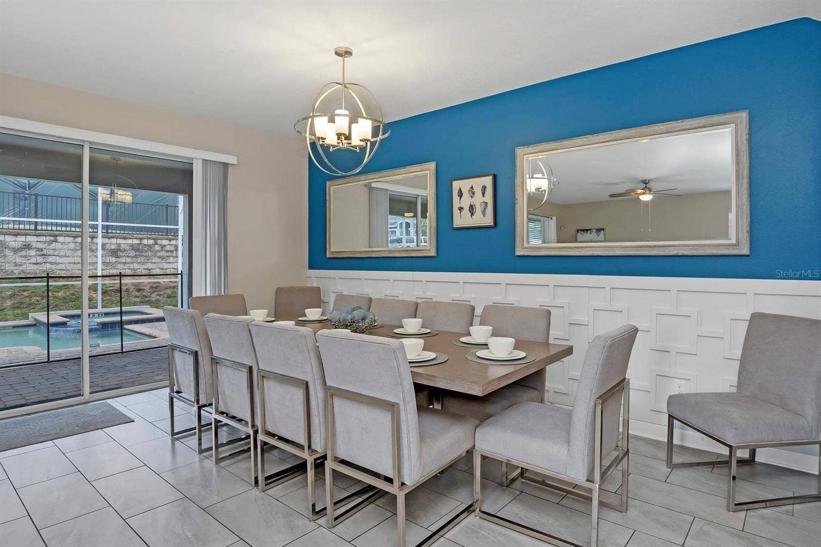 1598 SANDBAGGER, Davenport, FL 33896 Beautiful views of the pool deck while dining