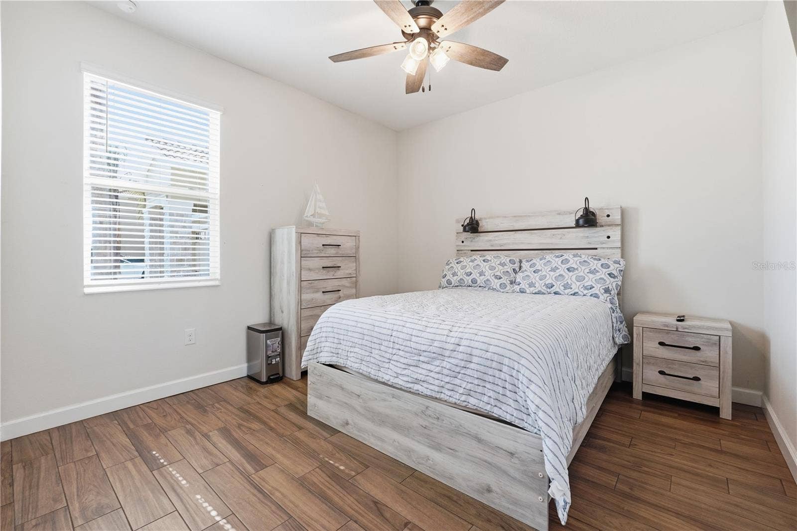 8954 FLUFFY LIE COURT, Davenport, FL 33896 8954 FLUFFY LIE COURT, Davenport, FL 33896