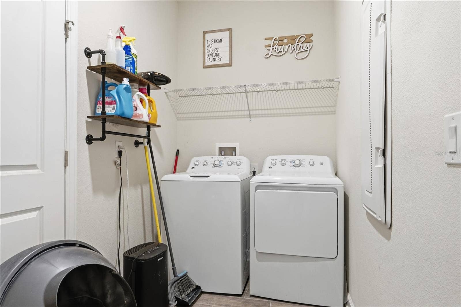 8954 FLUFFY LIE COURT, Davenport, FL 33896 8954 FLUFFY LIE COURT, Davenport, FL 33896