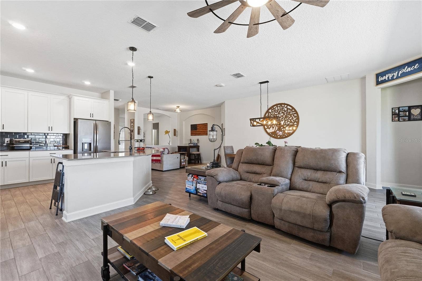 8954 FLUFFY LIE COURT, Davenport, FL 33896 8954 FLUFFY LIE COURT, Davenport, FL 33896