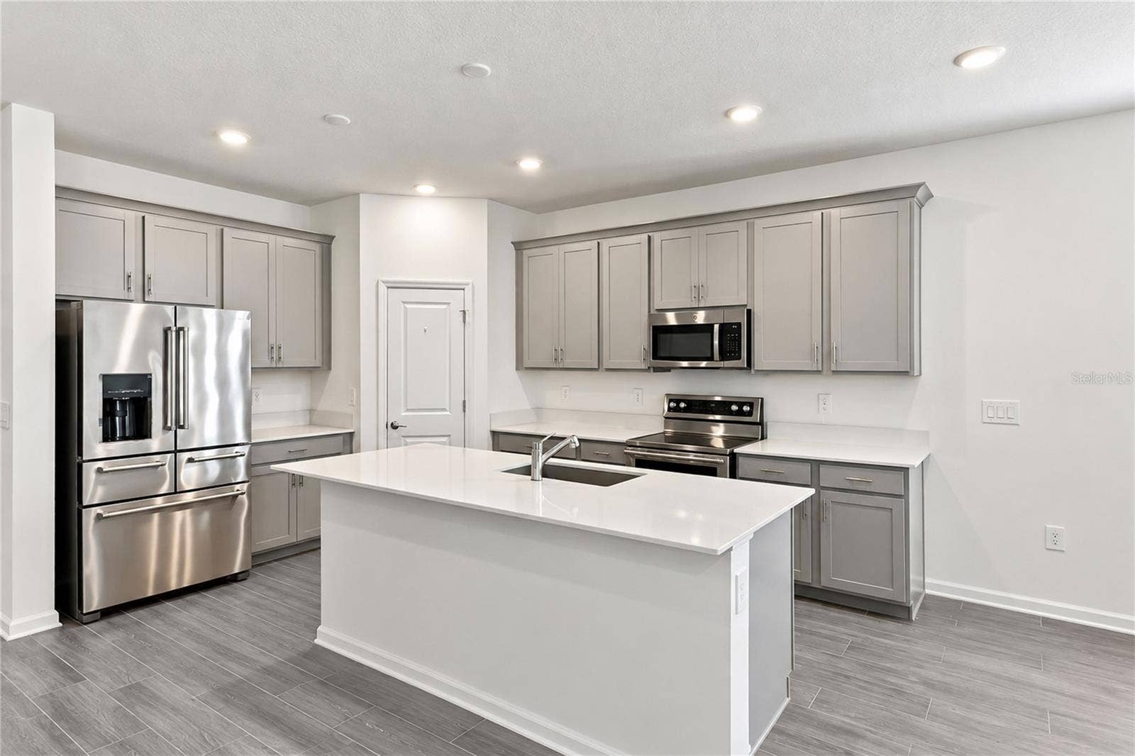 6459 PINE FORK ALLEY, St Cloud, FL 34771 KitchenAid Brand Fridge and Range, Walking Pantry Door