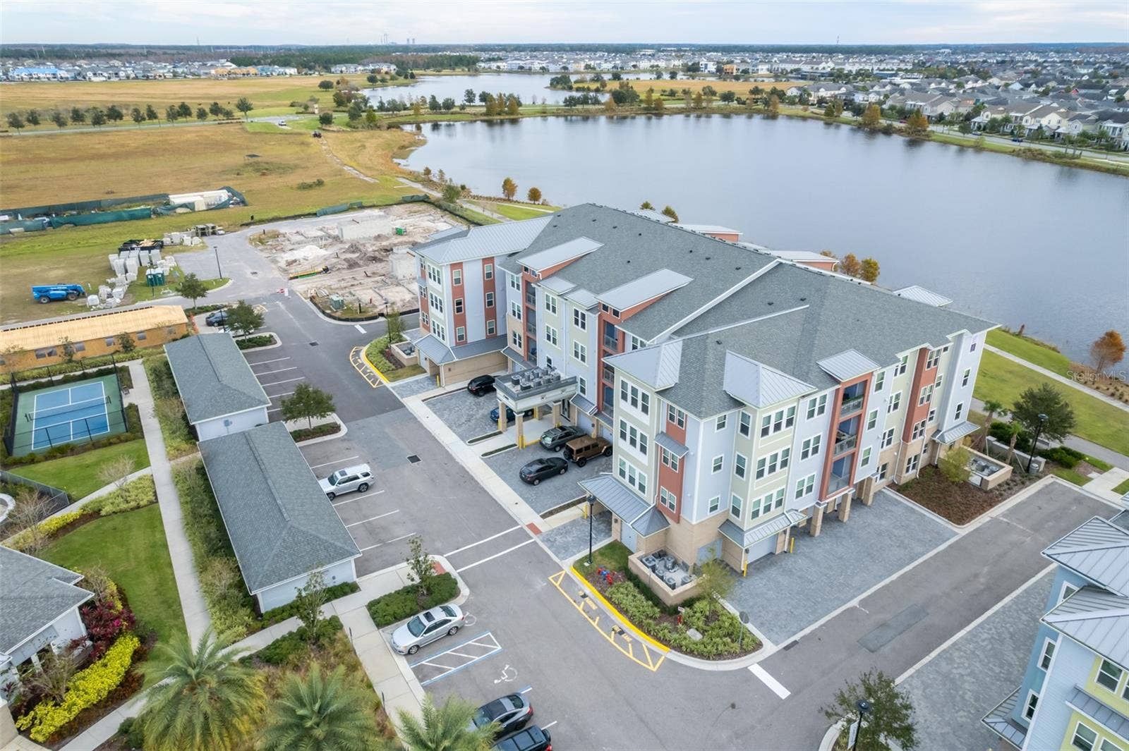 7521 LAUREATE BOULEVARD, #5208, Orlando, FL 32827 7521 LAUREATE BOULEVARD, #5208, Orlando, FL 32827