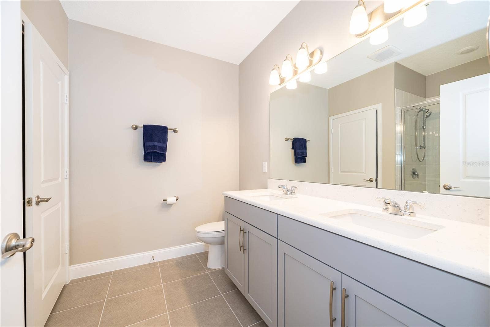7521 LAUREATE BOULEVARD, #5208, Orlando, FL 32827 7521 LAUREATE BOULEVARD, #5208, Orlando, FL 32827