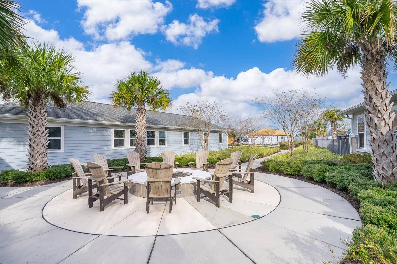 7521 LAUREATE BOULEVARD, #5208, Orlando, FL 32827 firepit