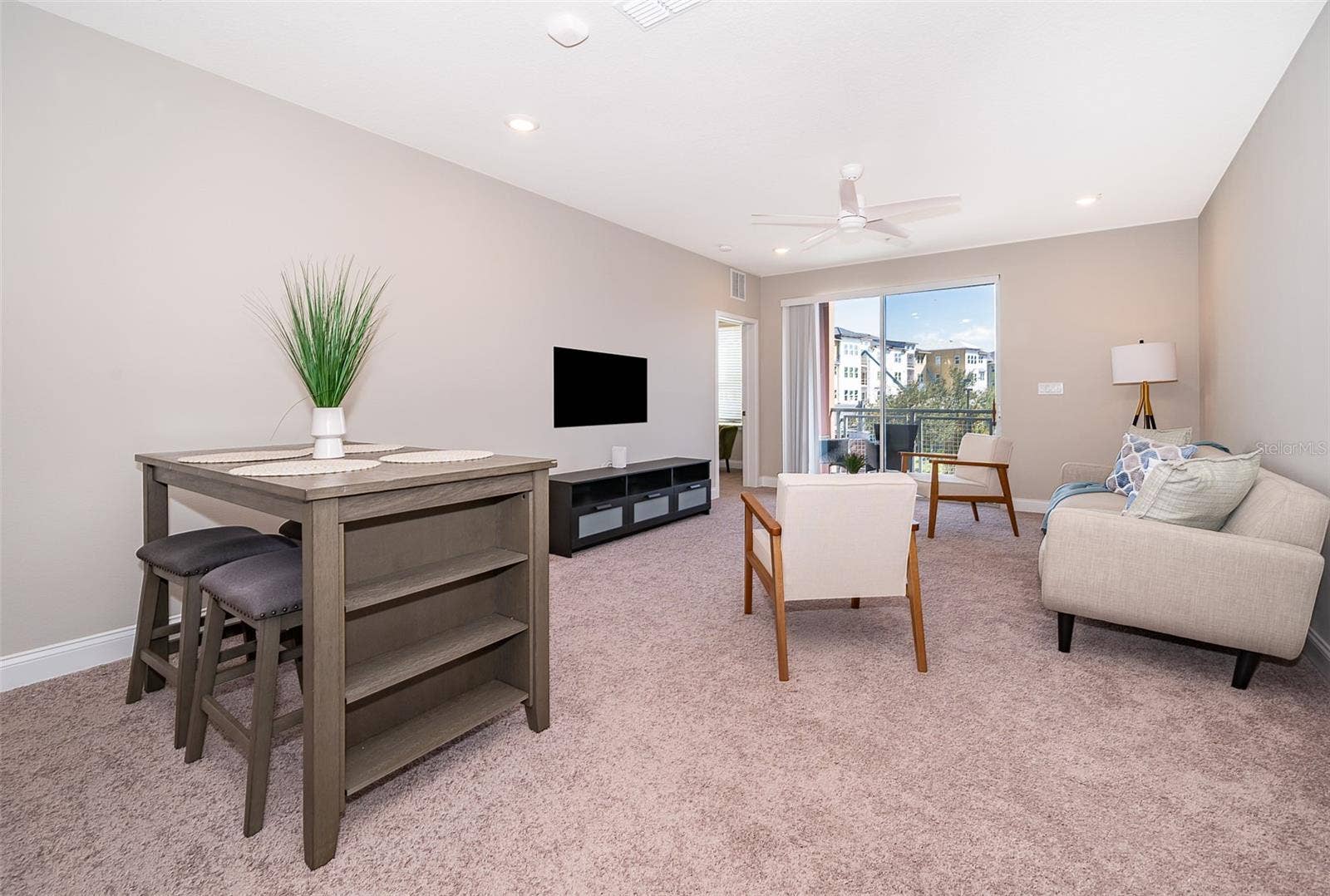 7521 LAUREATE BOULEVARD, #5208, Orlando, FL 32827 7521 LAUREATE BOULEVARD, #5208, Orlando, FL 32827