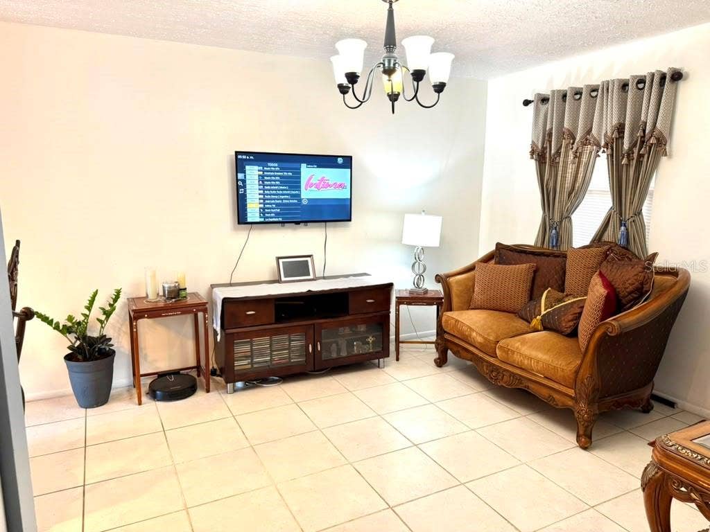 69 S MARBRISA WAY, Kissimmee, FL 34743 69 S MARBRISA WAY, Kissimmee, FL 34743
