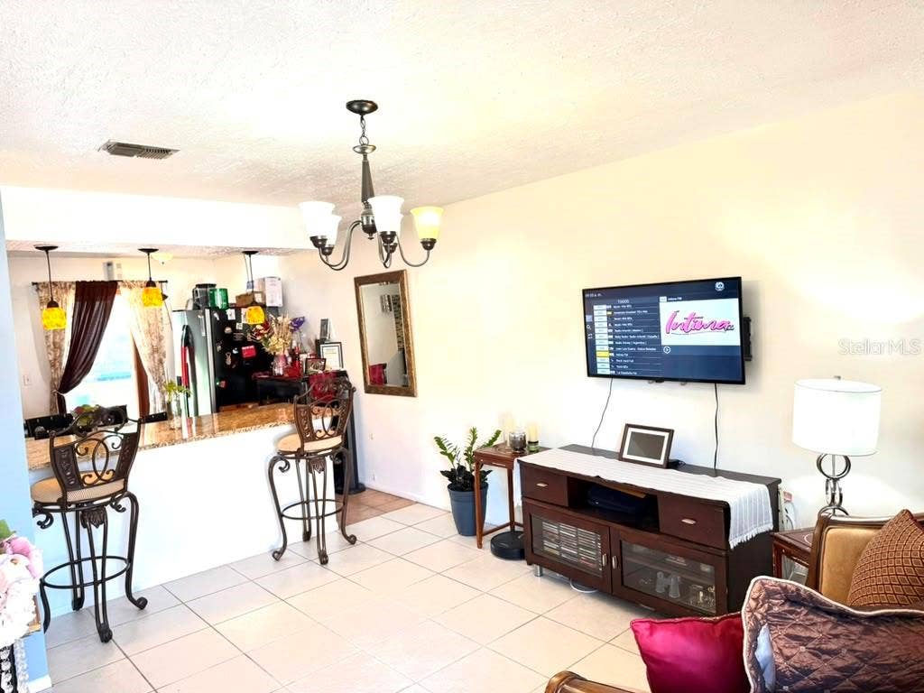 69 S MARBRISA WAY, Kissimmee, FL 34743 69 S MARBRISA WAY, Kissimmee, FL 34743