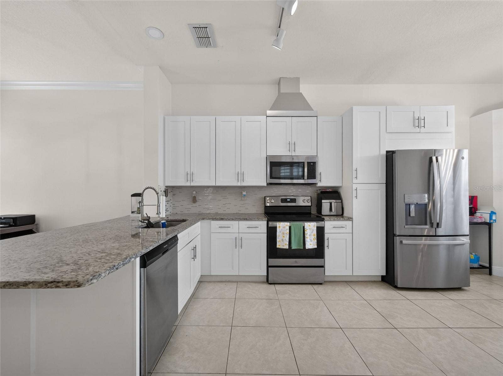 14435 WINDCHIME LANE, Orlando, FL 32837 14435 WINDCHIME LANE, Orlando, FL 32837