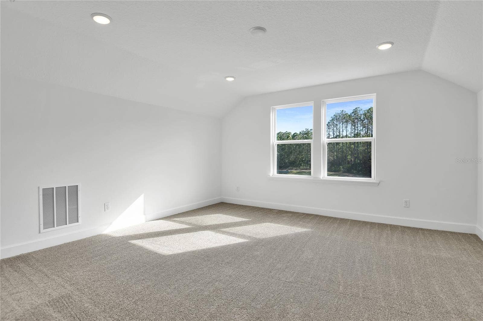 207 THORNBERRY WAY, Palm Coast, FL 32164 207 THORNBERRY WAY, Palm Coast, FL 32164