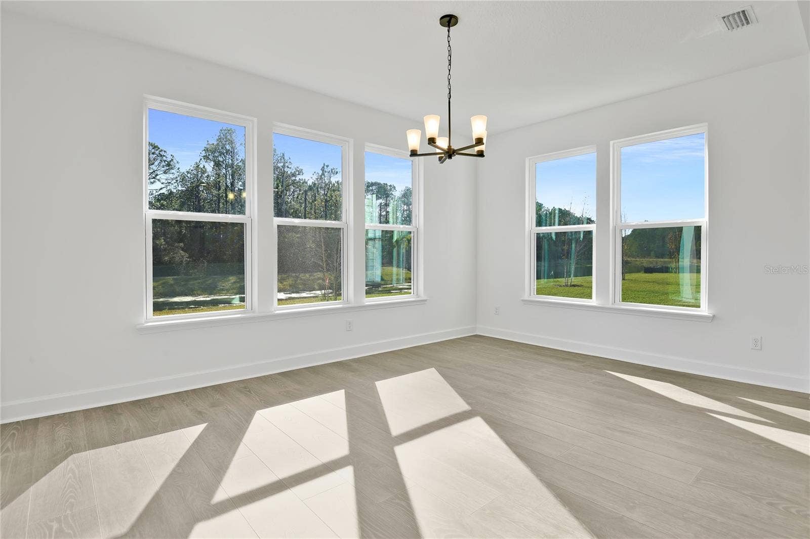 207 THORNBERRY WAY, Palm Coast, FL 32164 207 THORNBERRY WAY, Palm Coast, FL 32164