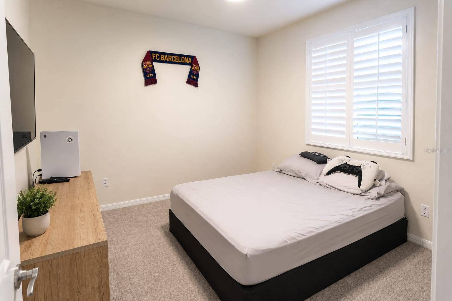 7060 VENTNOR DRIVE, Windermere, FL 34786 7060 VENTNOR DRIVE, Windermere, FL 34786