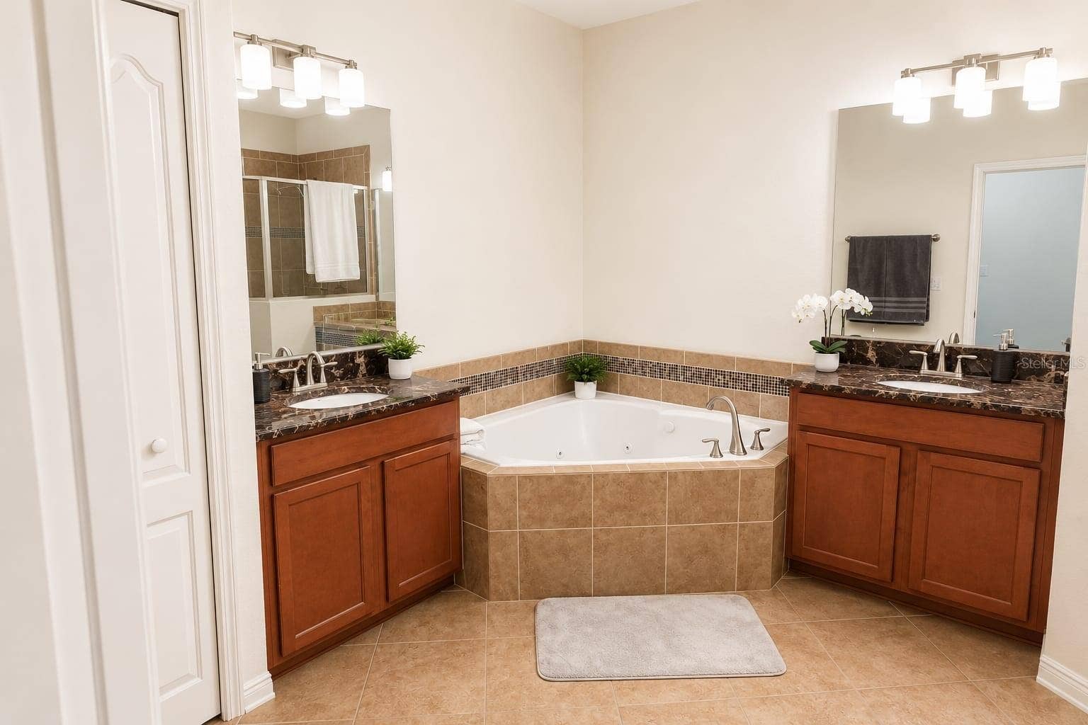 7060 VENTNOR DRIVE, Windermere, FL 34786 7060 VENTNOR DRIVE, Windermere, FL 34786