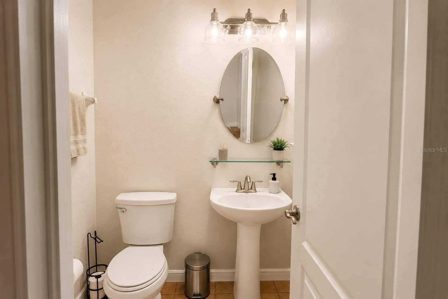 7060 VENTNOR DRIVE, Windermere, FL 34786 7060 VENTNOR DRIVE, Windermere, FL 34786