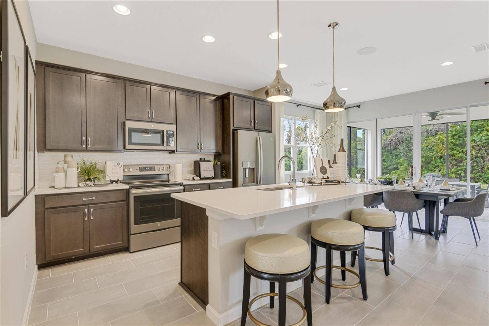 3451 MACCHI AVENUE, Tavares, FL 32778 3451 MACCHI AVENUE, Tavares, FL 32778