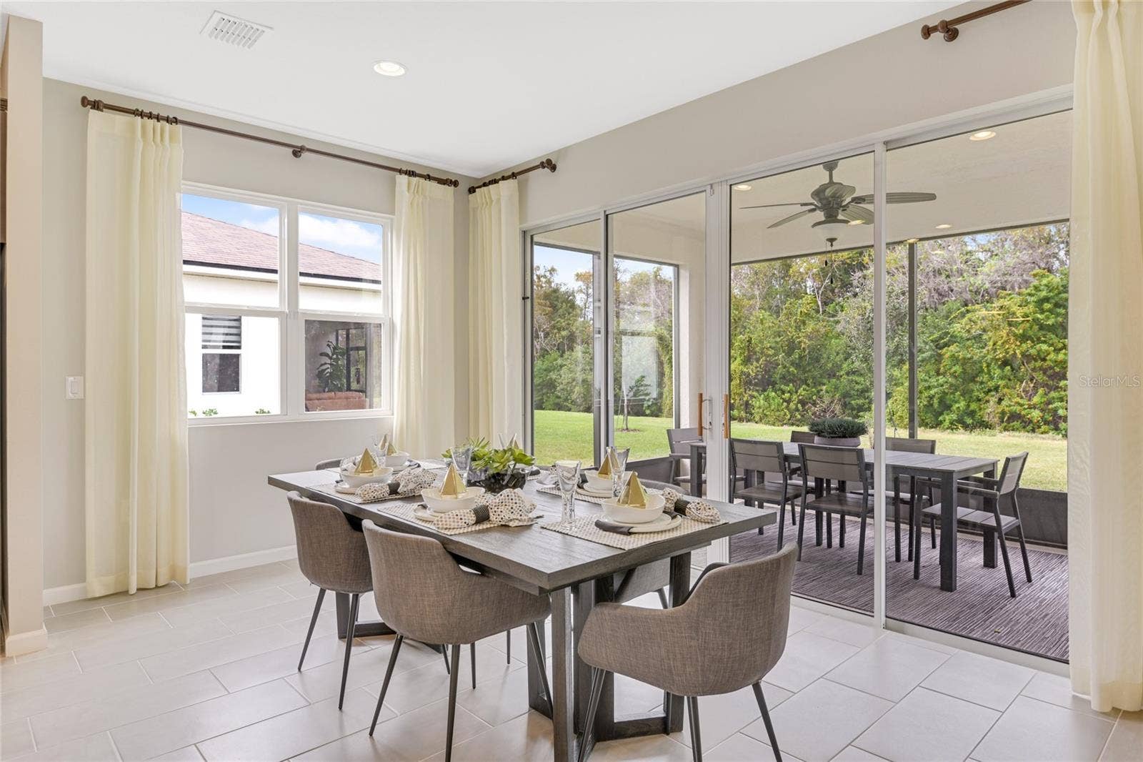 3451 MACCHI AVENUE, Tavares, FL 32778 3451 MACCHI AVENUE, Tavares, FL 32778