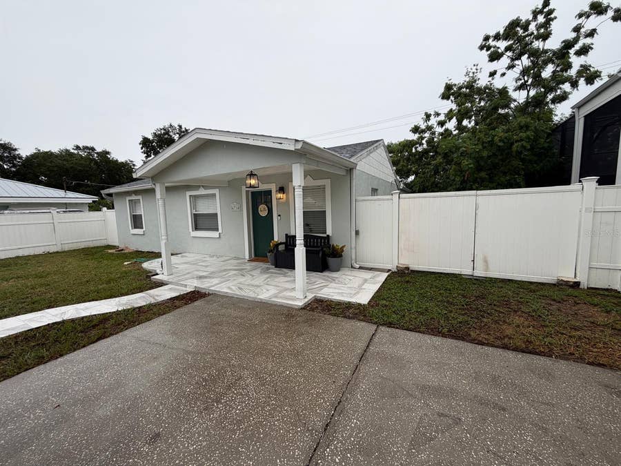 Property photo for 4714 W LAWN AVENUE, Tampa, FL