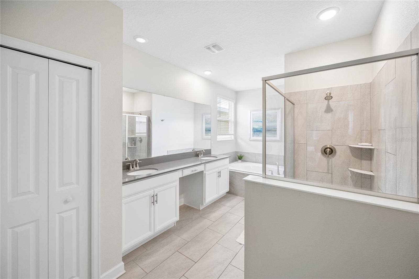 8933 CABOT CLIFFS DRIVE, Davenport, FL 33896 8933 CABOT CLIFFS DRIVE, Davenport, FL 33896