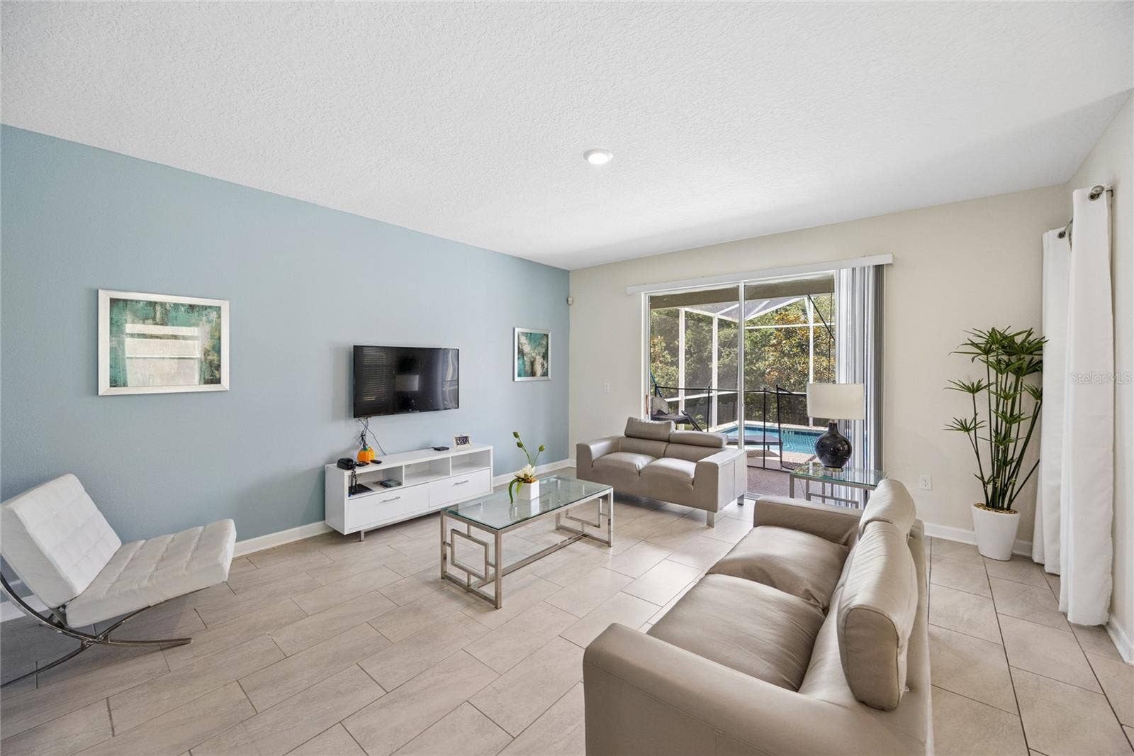8933 CABOT CLIFFS DRIVE, Davenport, FL 33896 8933 CABOT CLIFFS DRIVE, Davenport, FL 33896