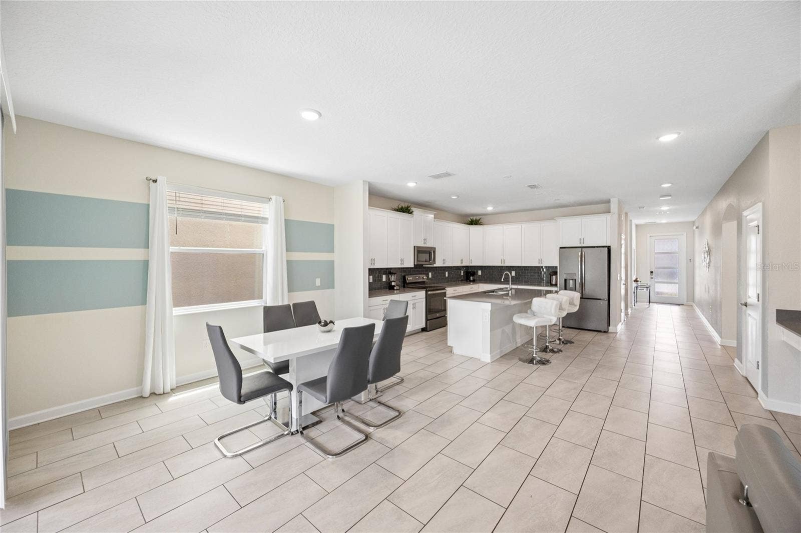8933 CABOT CLIFFS DRIVE, Davenport, FL 33896 8933 CABOT CLIFFS DRIVE, Davenport, FL 33896